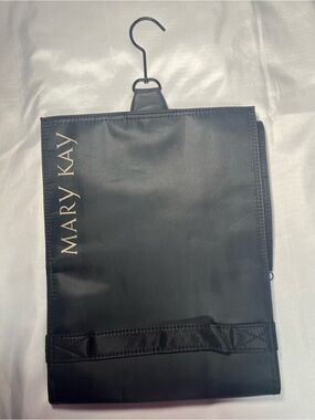 Mary Kay Travel Roll‎ Up Bag Hanging Cosmetic Organizer Black Removable Pouches